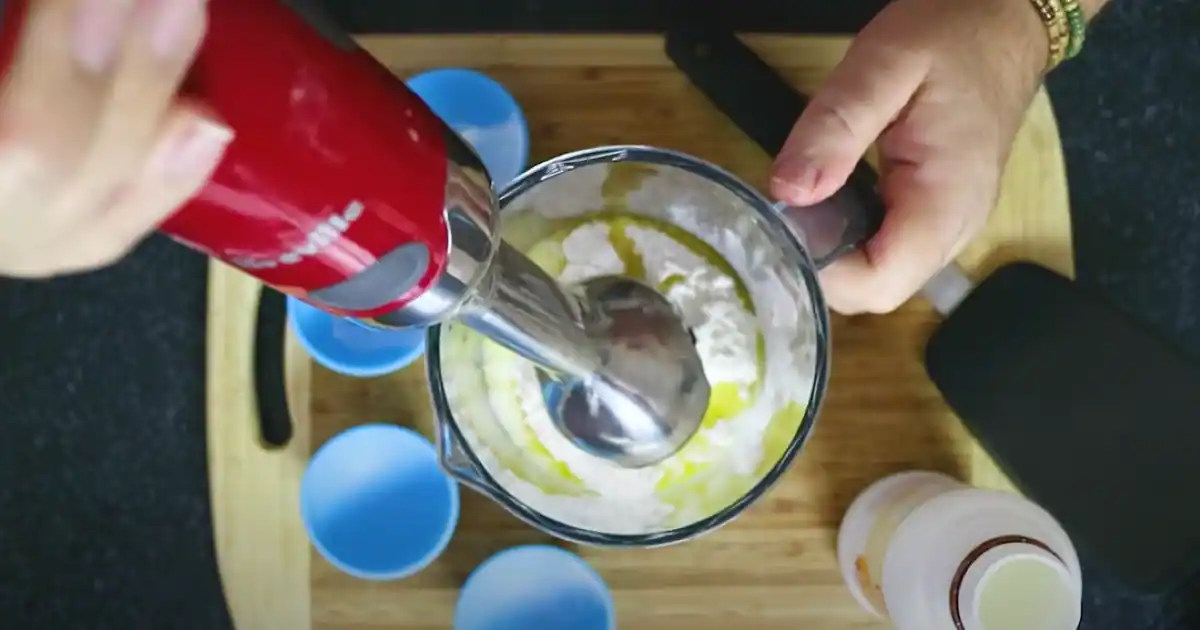 How To Use Hand Blender Without Splashing